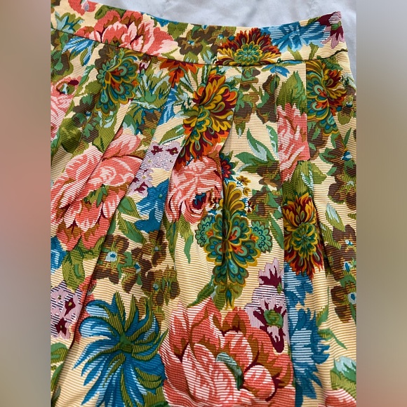 NWT Postella Anthropologie 100% Silk Skirt Floral Granny Sofa Print Pleats L XE - Picture 3 of 5